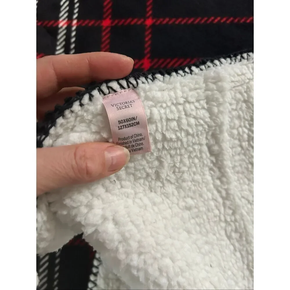 Victoria secret blanket black and red and white size 50x60 new no tags